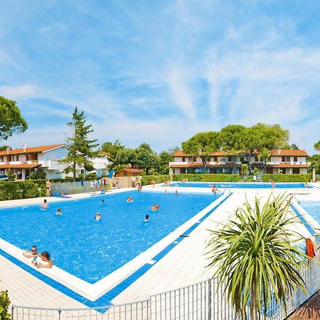 Residence Villaggio Danubio, Bibione Spiaggia Exterior photo